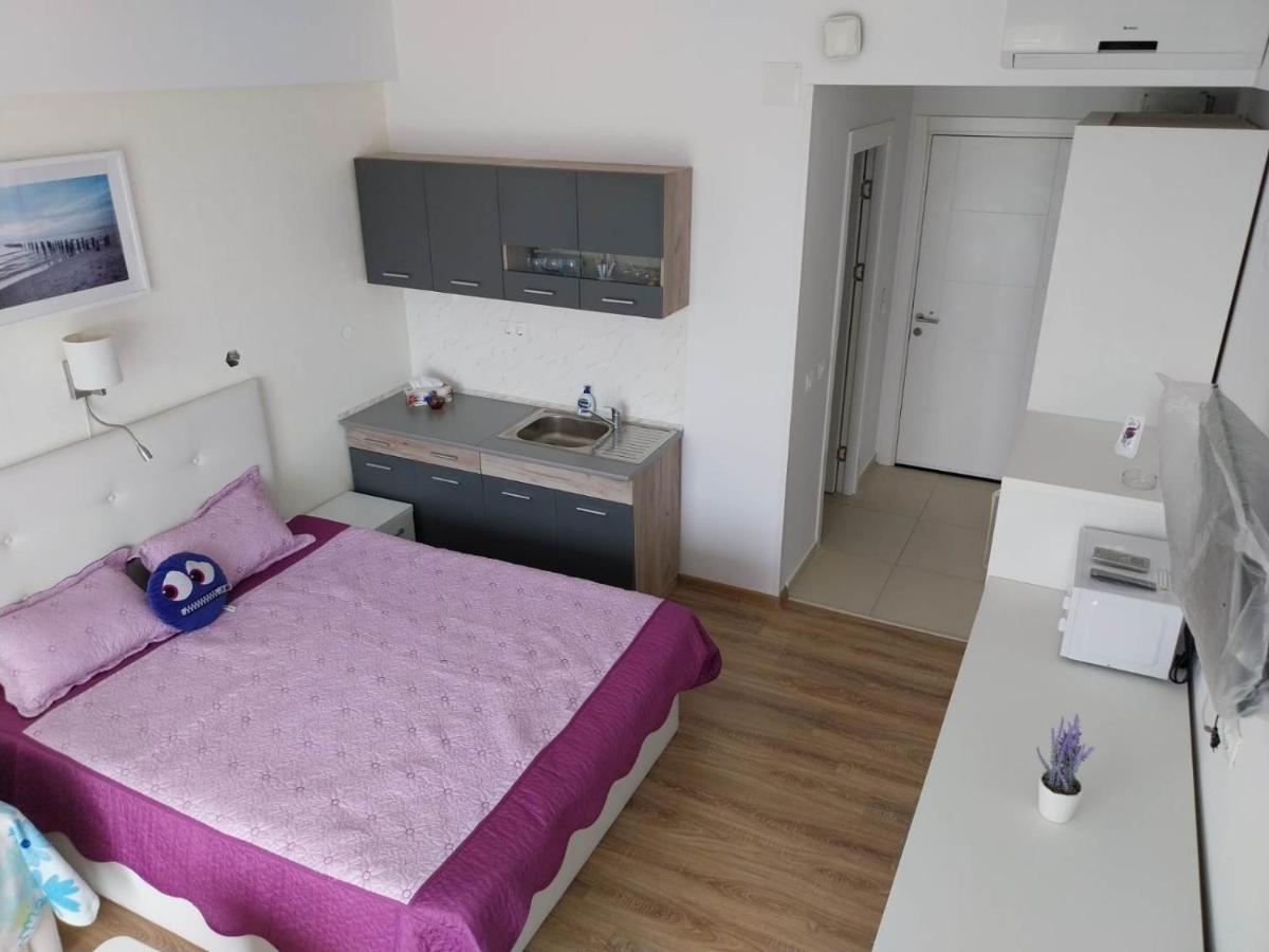 Blaxy Resort Stefi Cu Acces La Piscine Gratuit Douăzeci şi Trei August 외부 사진