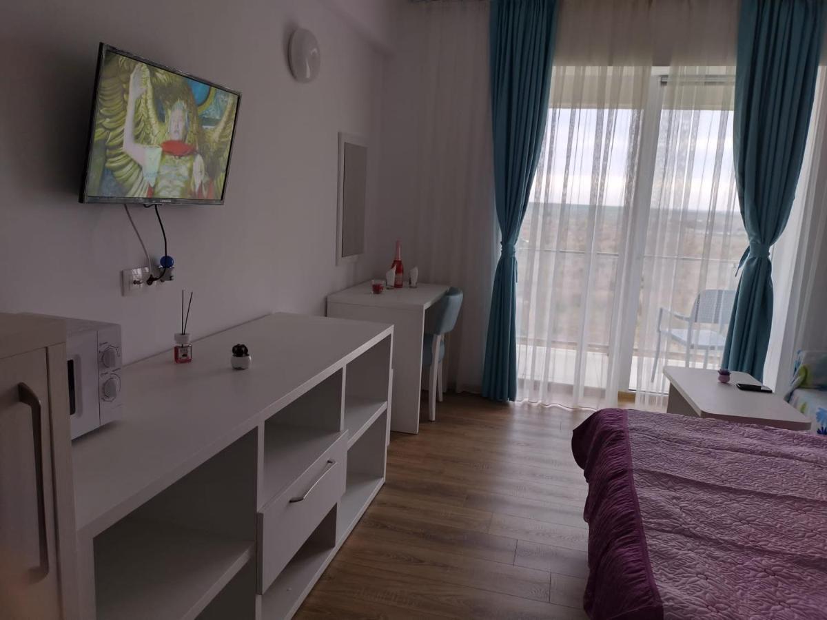 Blaxy Resort Stefi Cu Acces La Piscine Gratuit Douăzeci şi Trei August 외부 사진