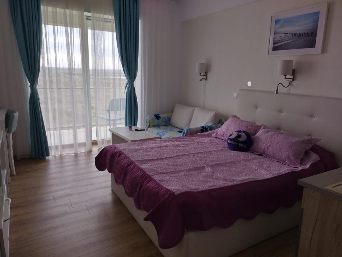 Blaxy Resort Stefi Cu Acces La Piscine Gratuit Douăzeci şi Trei August 외부 사진